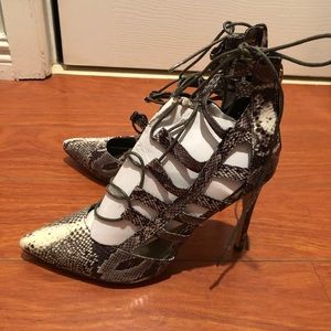 Faux snake skin lace high heel